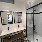 Pour 4 Personnes Au Coeur Du Centre Historique Apartment